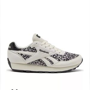 Worn Once! Women's Rewind Run Casual Sneakers Size 8 Black & White Leopard